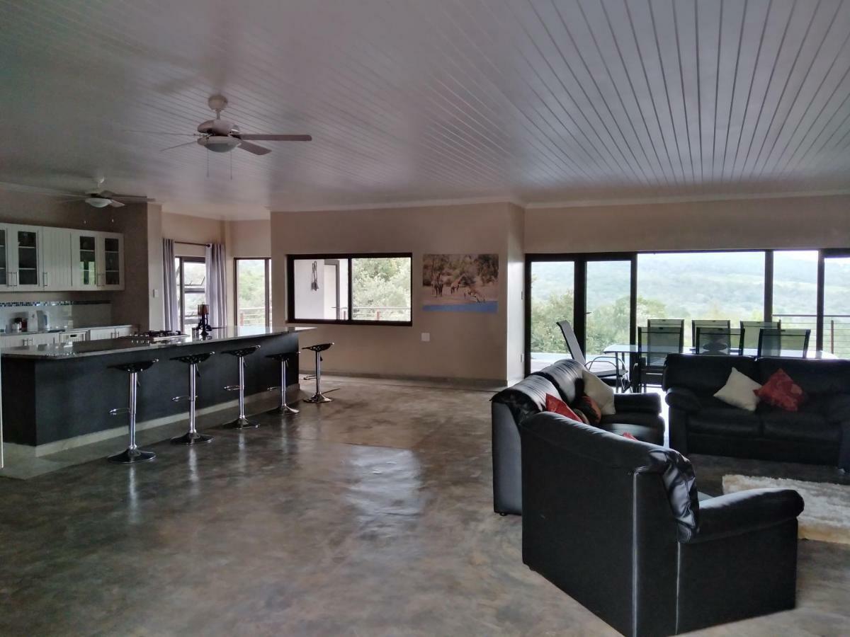 Hazyview Bogarts Villa ภายนอก รูปภาพ